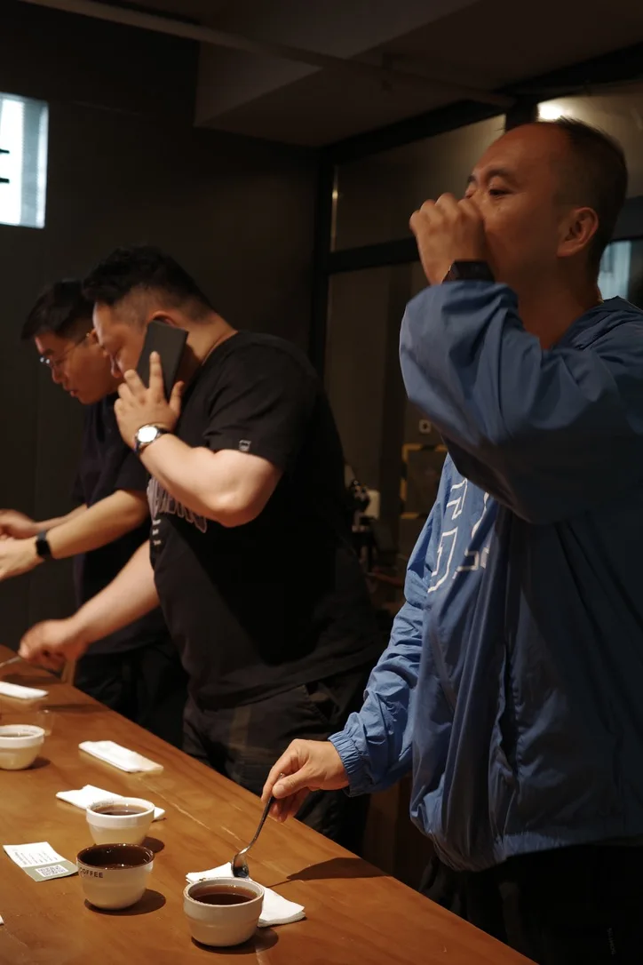 Por Qué Catamos Cada Lote